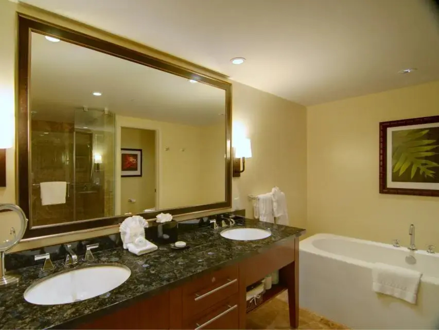 Апарт-Отель Views of Beach Pacific Ocean Lanai & Molokai