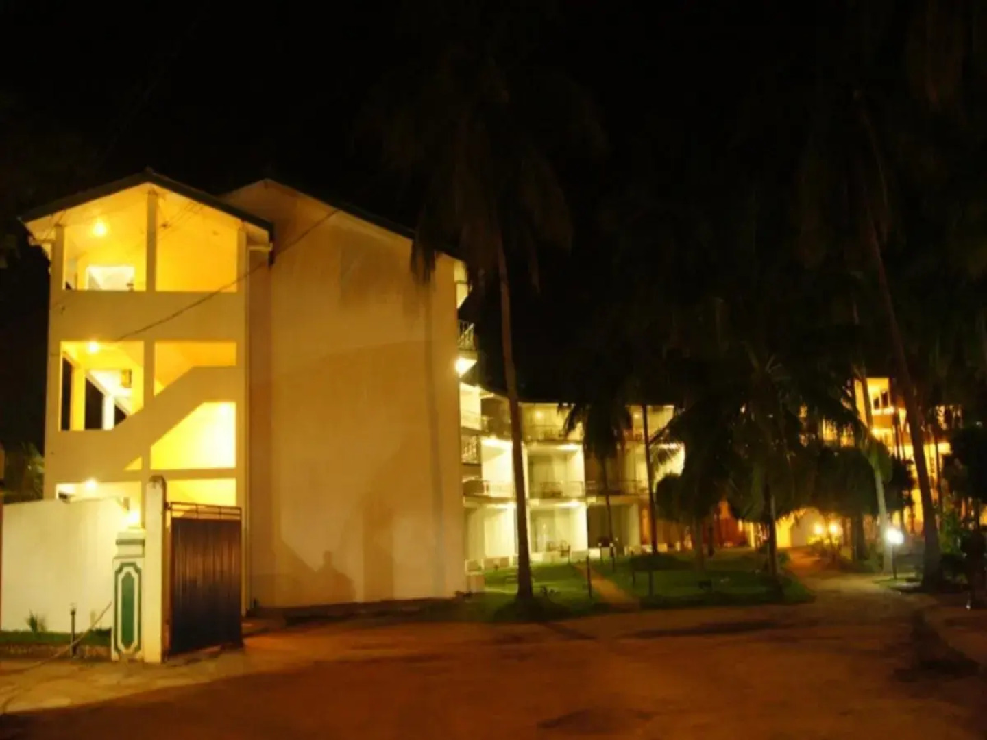 Отель Sea Lotus Park