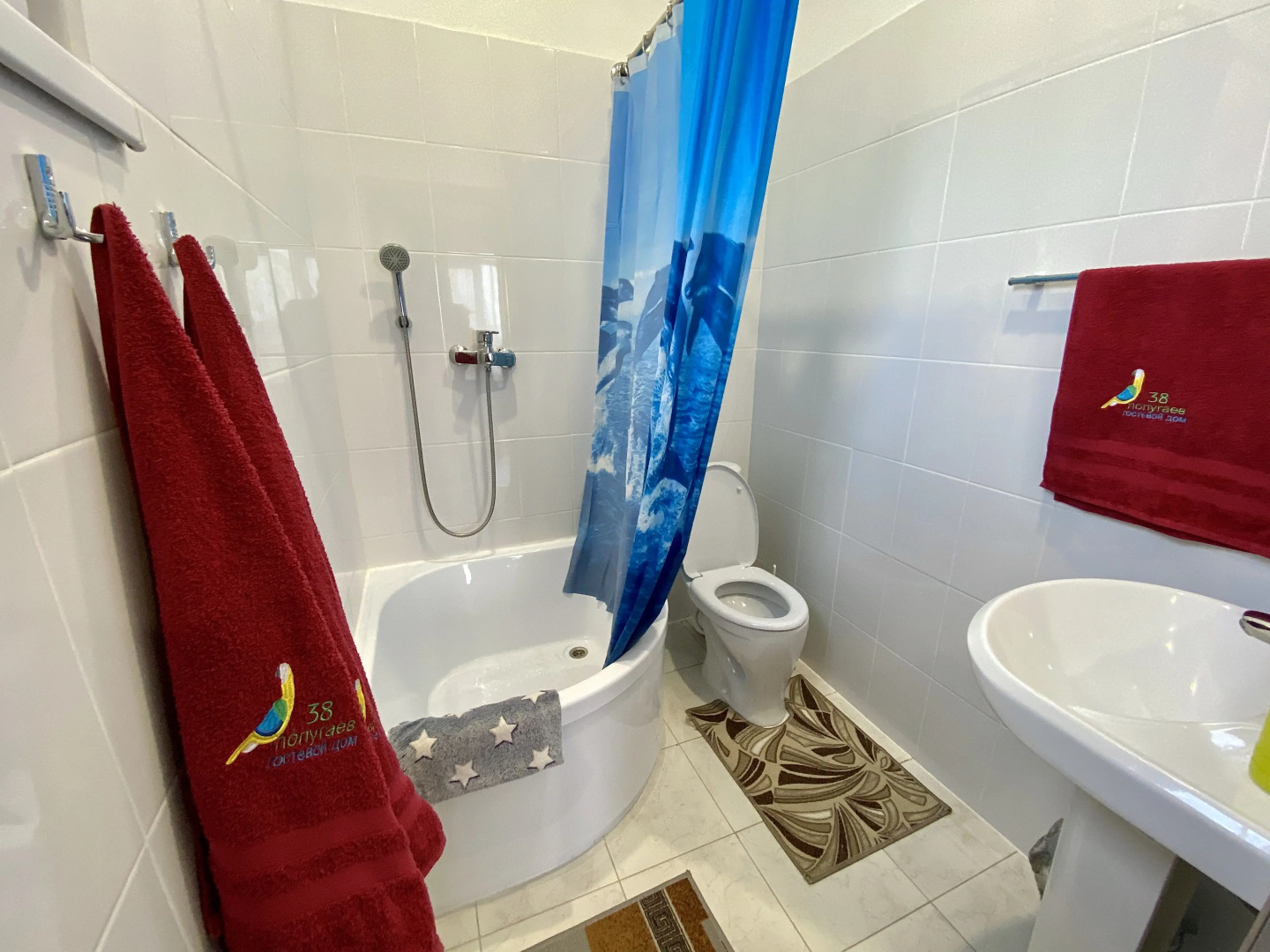 Гостевой дом 38 Попугаев