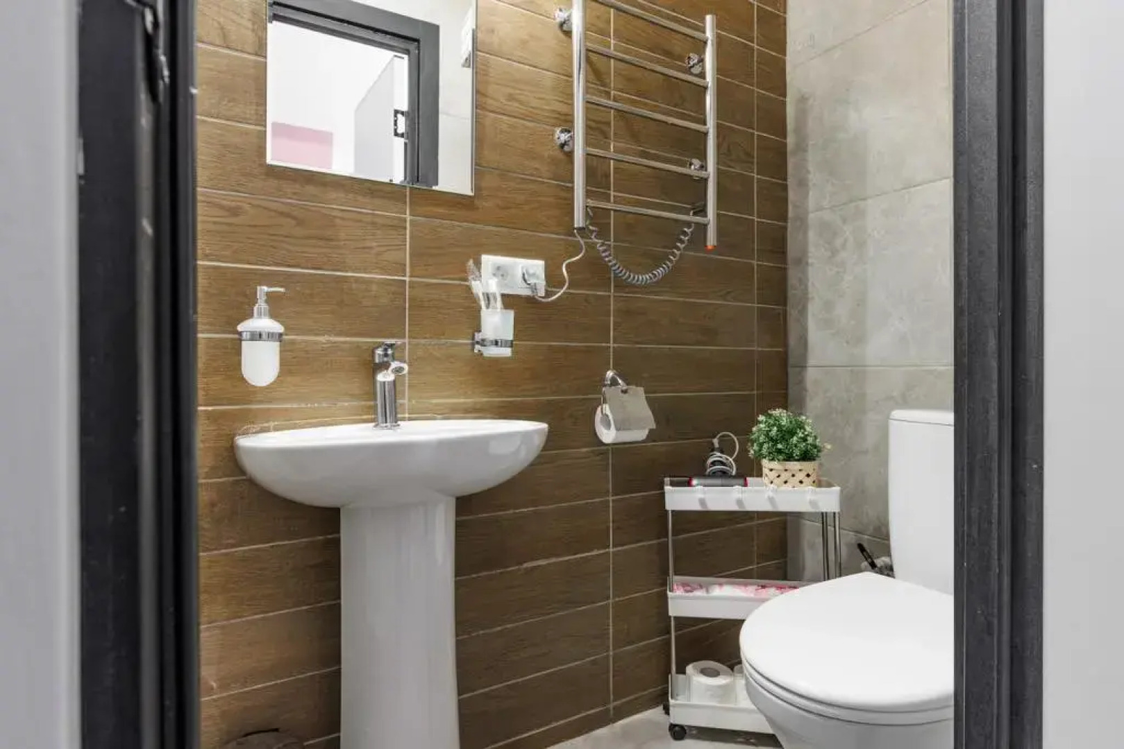 Апартаменты Стильный апартамент на Окружной