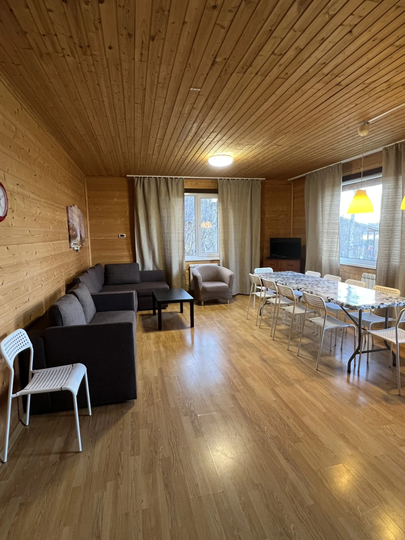 Частный дом на озере