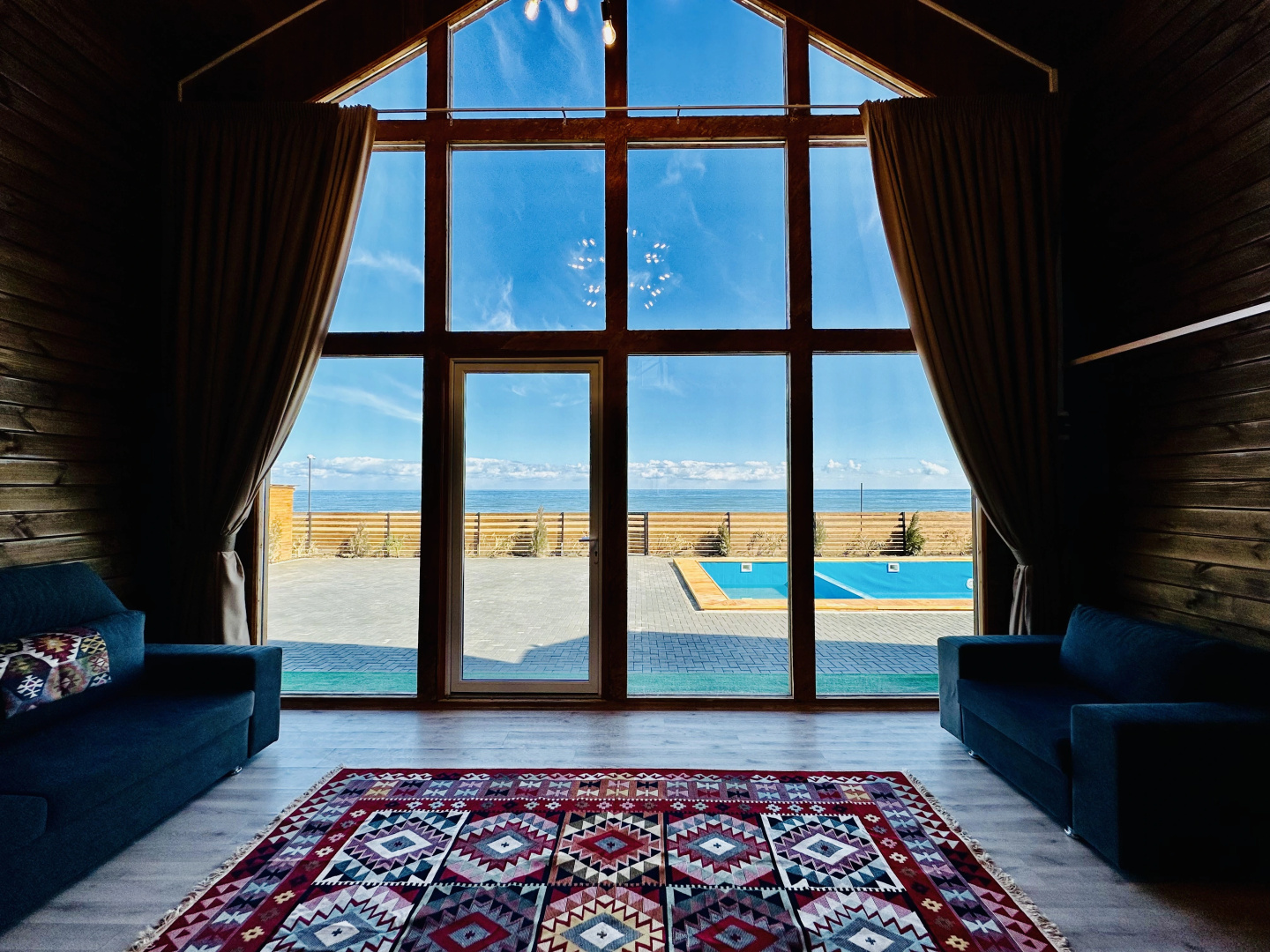 Отель Royal House