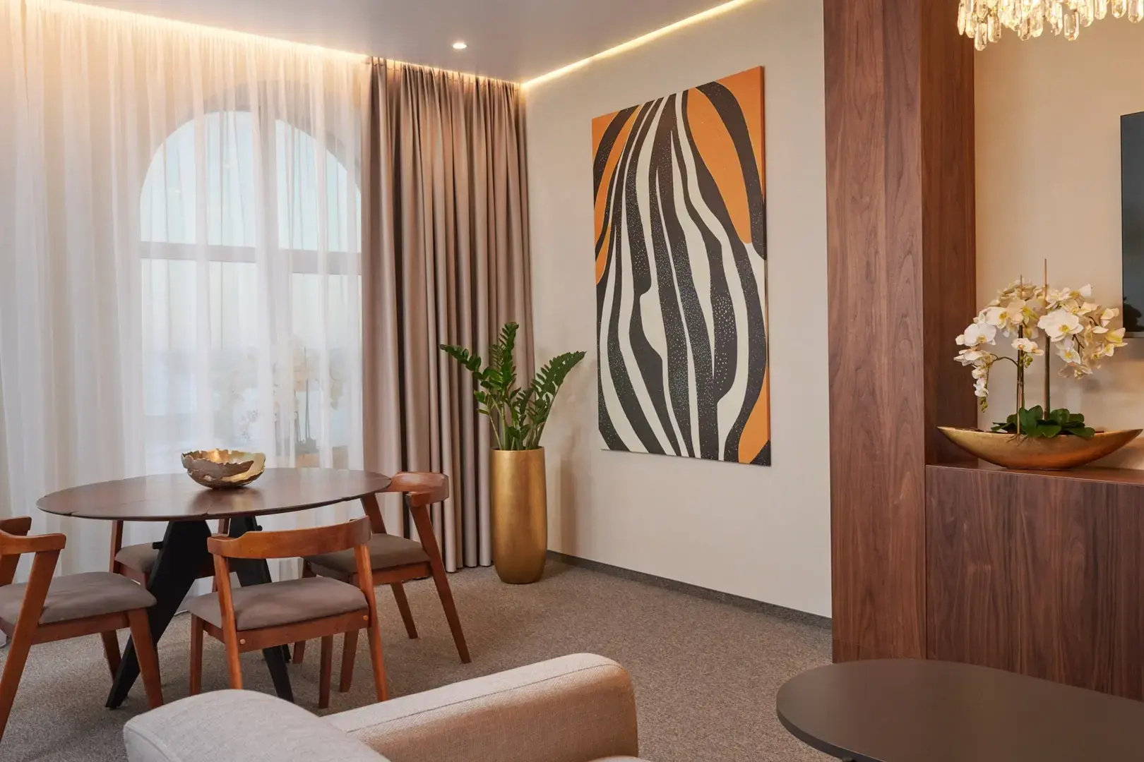 Отель Aura CityHotel