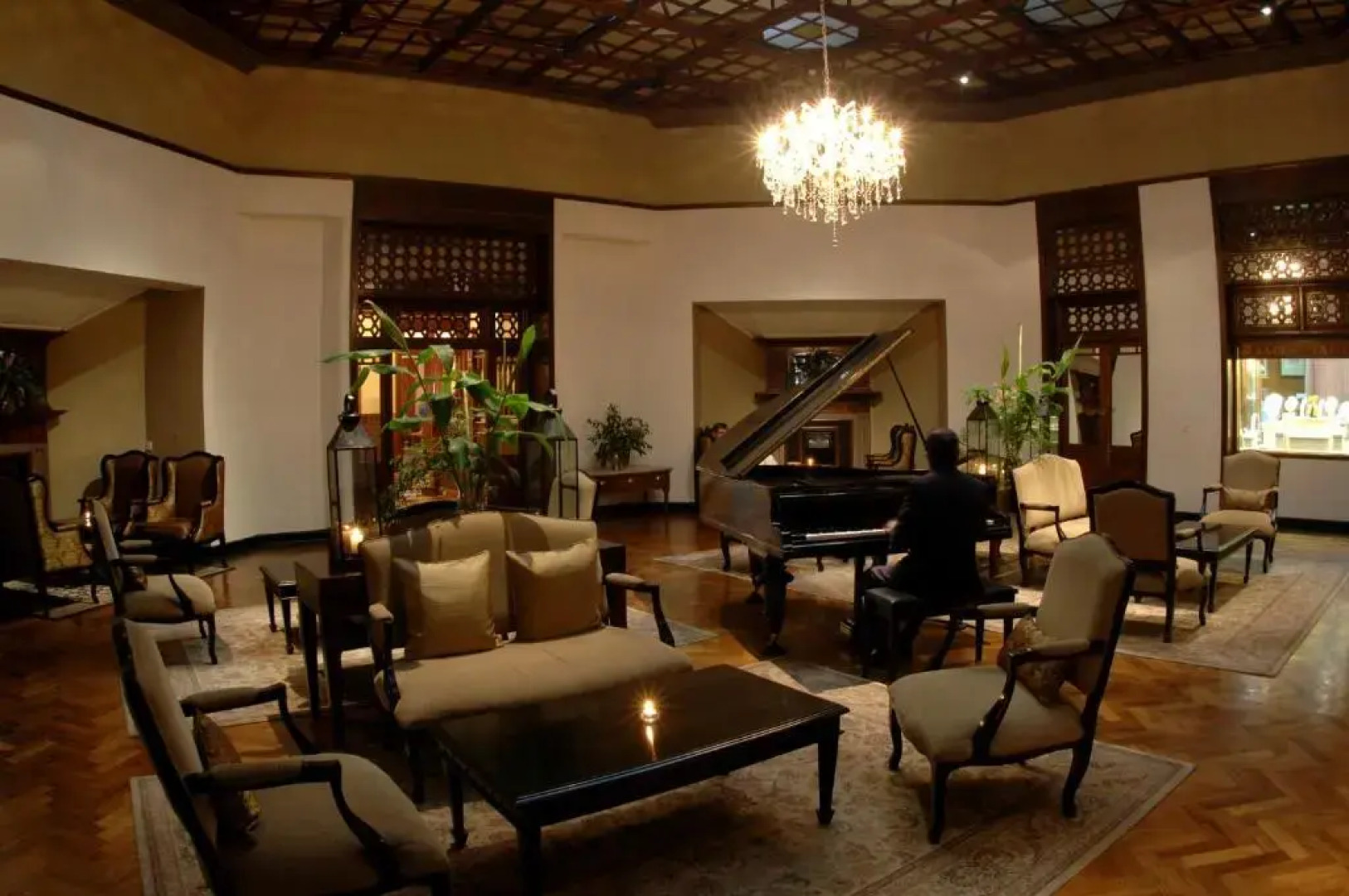 Отель Grand Hotel Nuwara Eliya