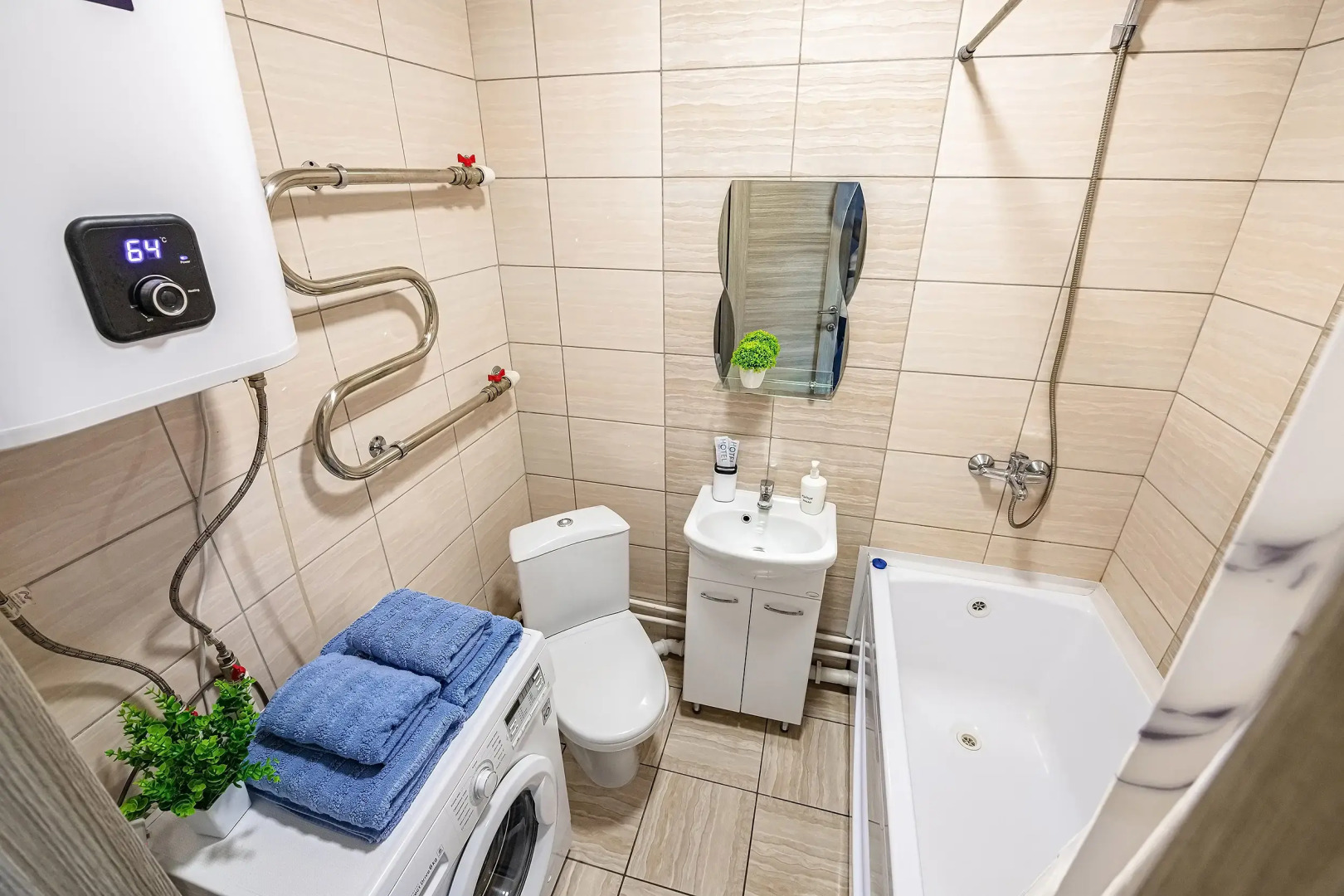 Апартаменты TopHouse на Можжевеловой 18, 1 этаж