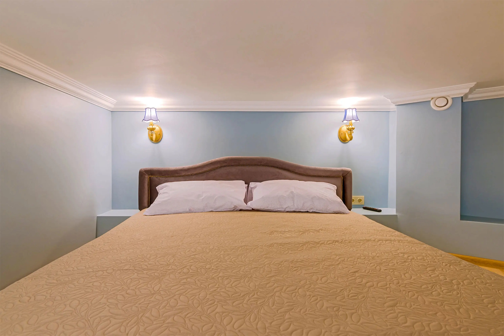 Квартира Двухкомнатная у Русского Музея в Доме Художников BookingSPB