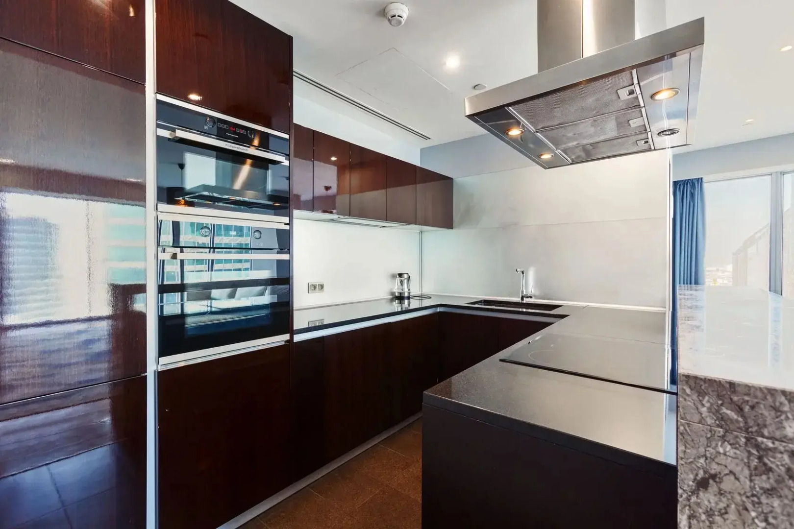 Апартаменты Москва Сити Premium 63 этаж 3 комнаты панорамная ванна