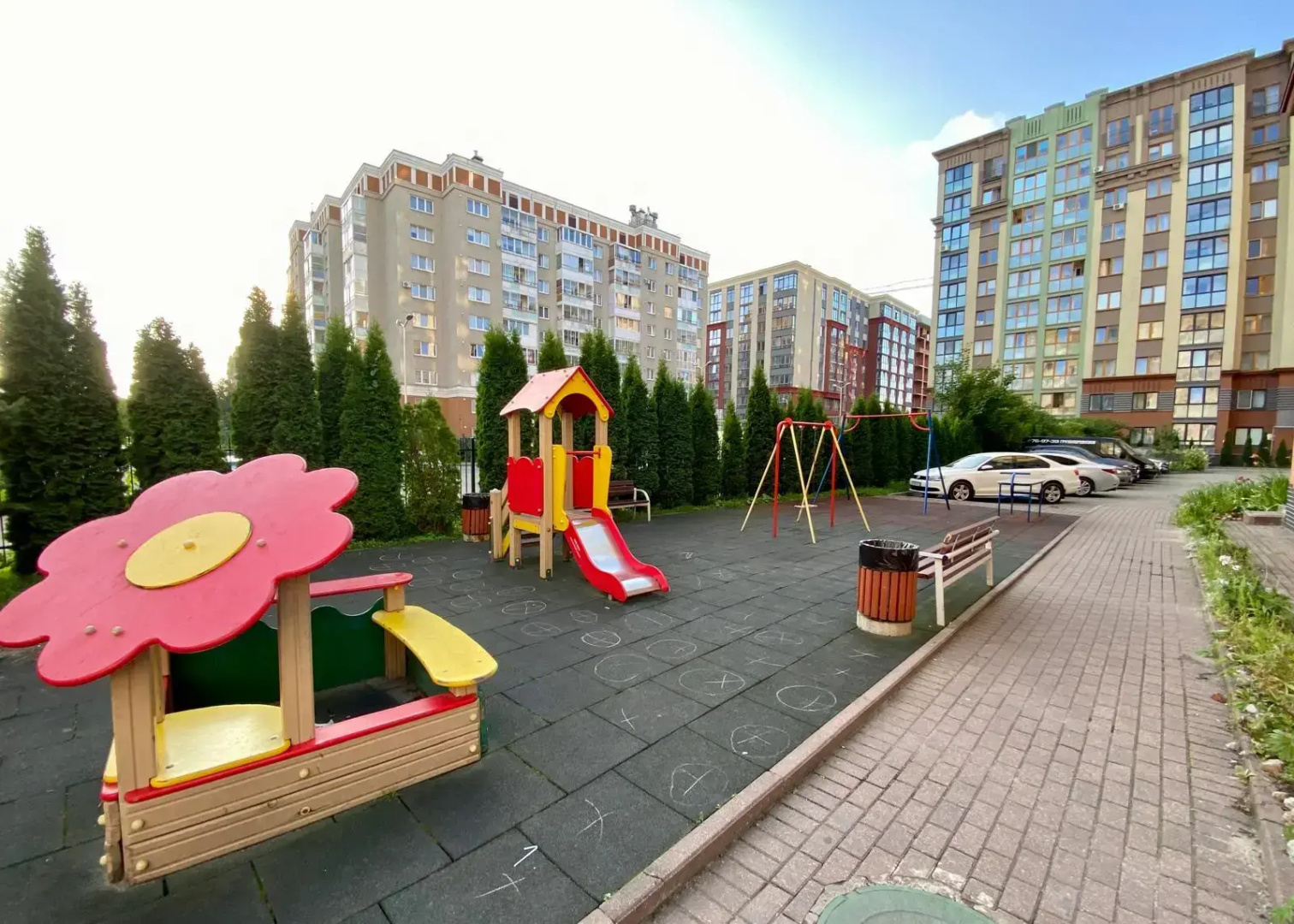 Апартаменты современные близко к центру