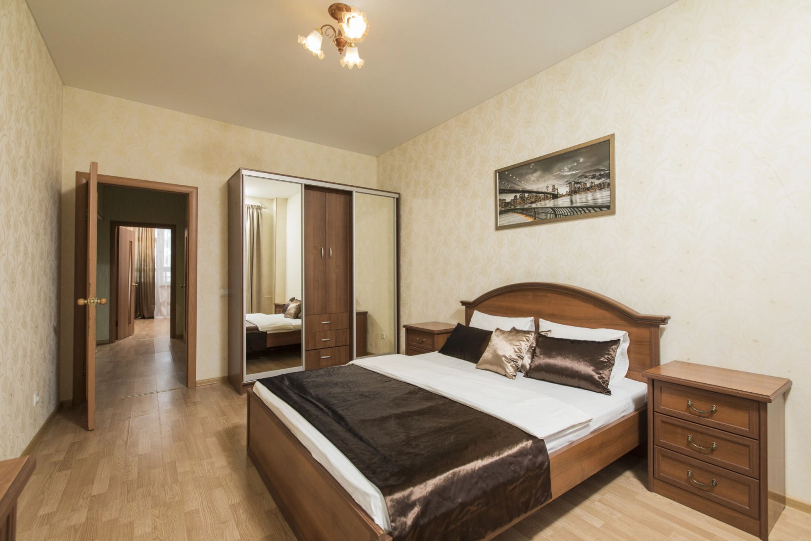 Апартаменты Белинского 11/66-90