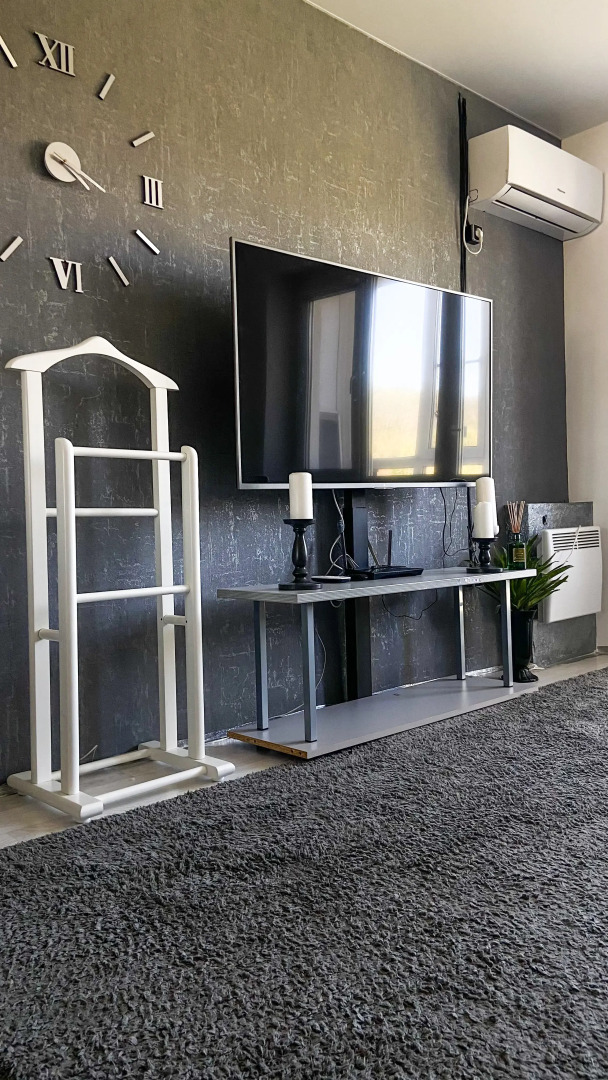 Апартаменты с видом на озеро Абрау