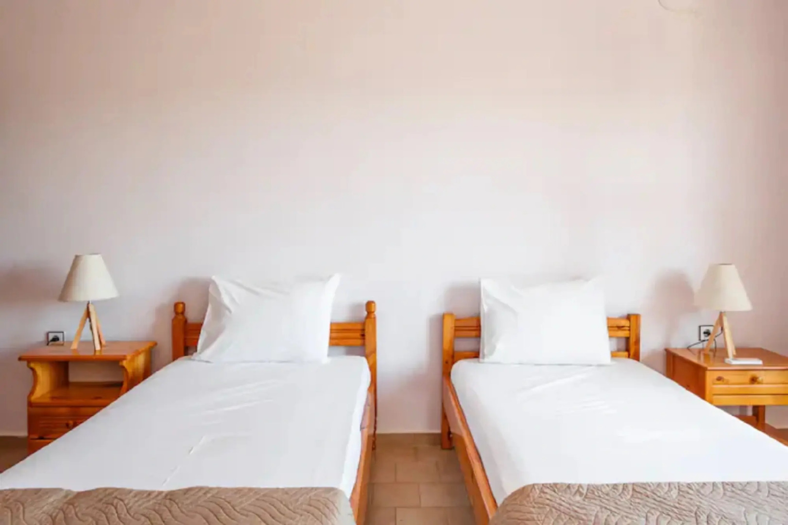 Апартаменты Rena's Hospitality walk to the beach 10min to Chania