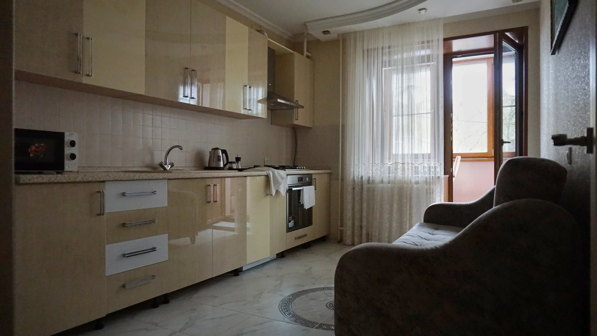 Квартира Просторная евротрешка для большой семьи