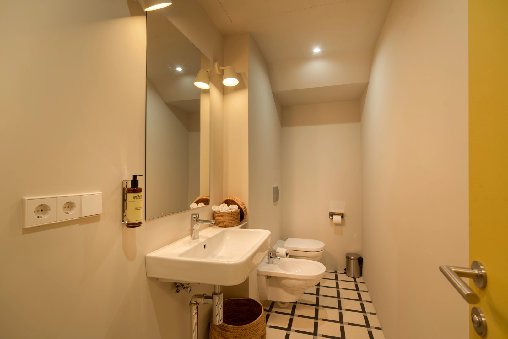 Manifest Restaurant and Hotel Gyumri