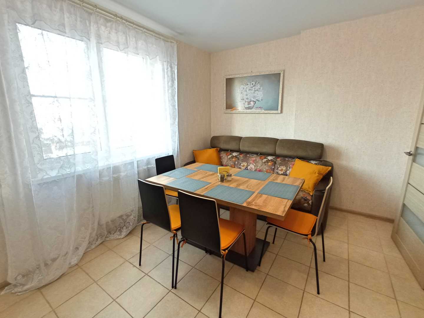 Апартаменты двухкомнатные InFamily