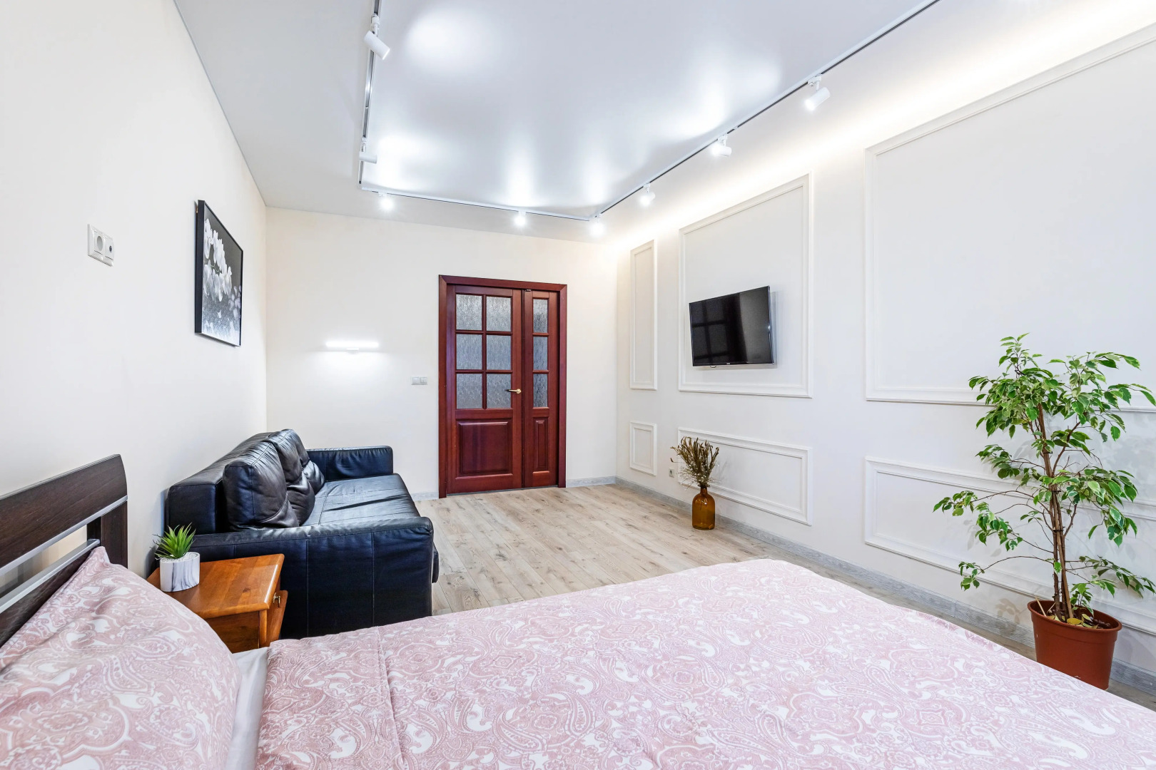 Апартаменты Элитные апартаменты с видом на Казанку