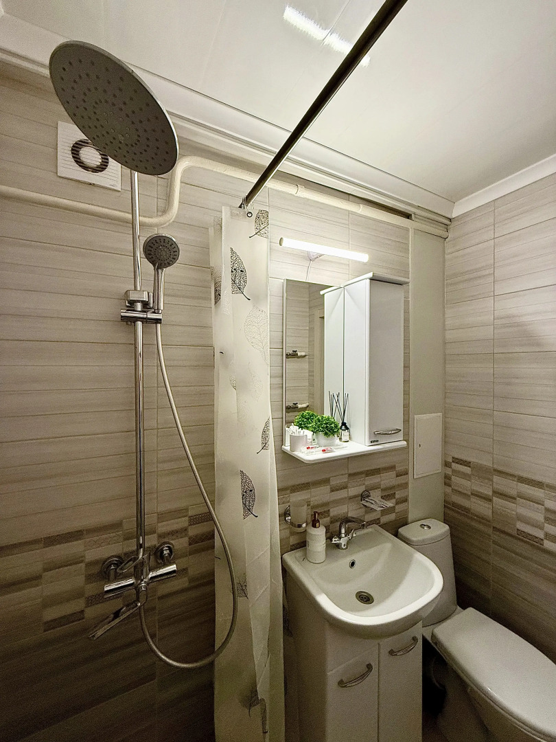 Квартира С Новым Ремонтом , В Лучшем Районе