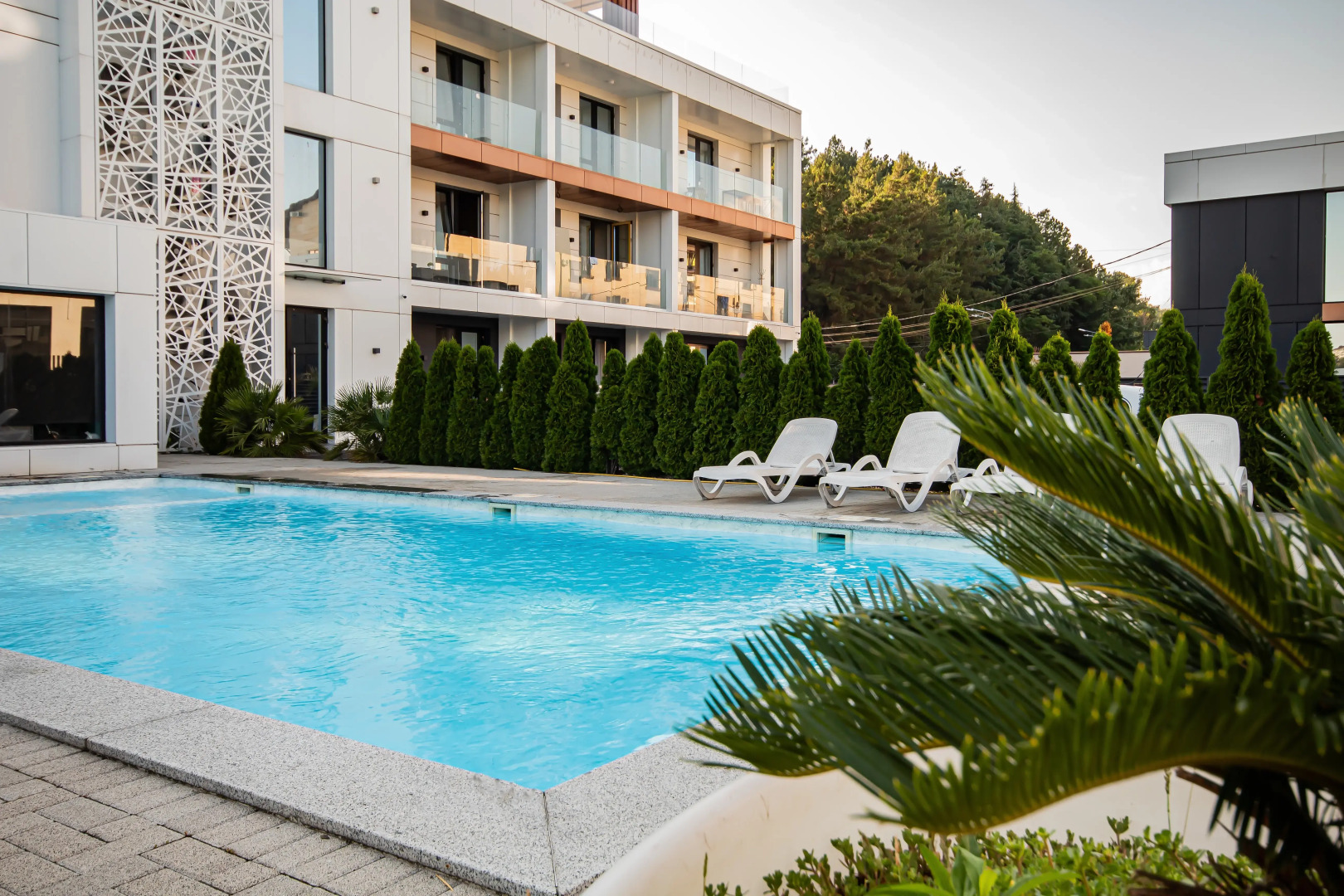 Апартаменты семейные с летним бассейном в ЖК Даймонд