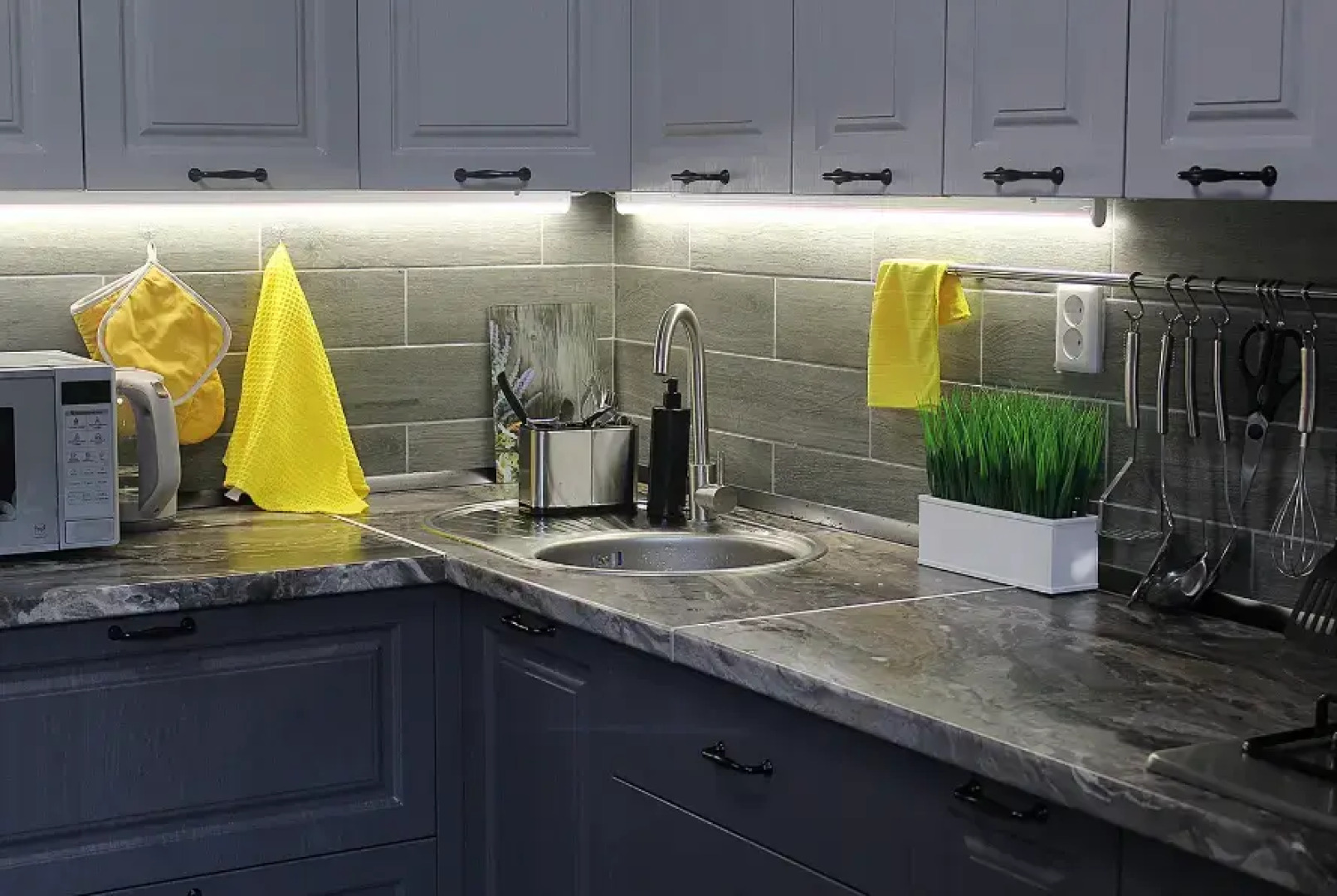 Квартира Трёхкомнатная 1-я Веткинская Улица 3