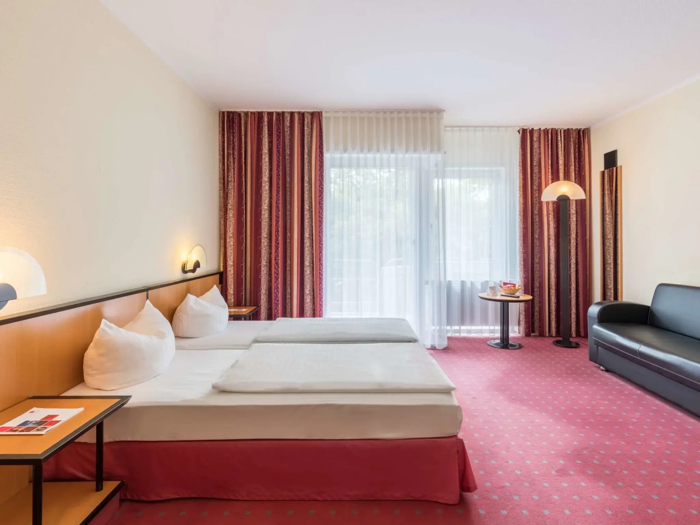 Отель Andante Hotel Dresden