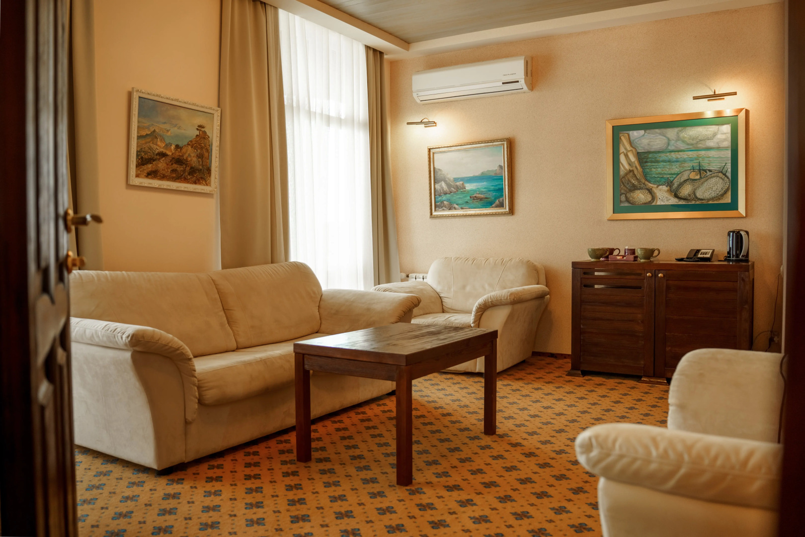 Отель Астарта