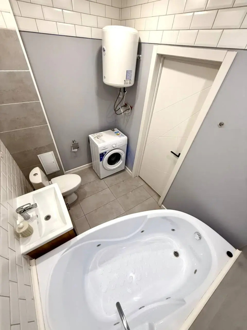 Апартаменты 033 Революционная 39/3 на Central Park с Джакузи и Кондиционером