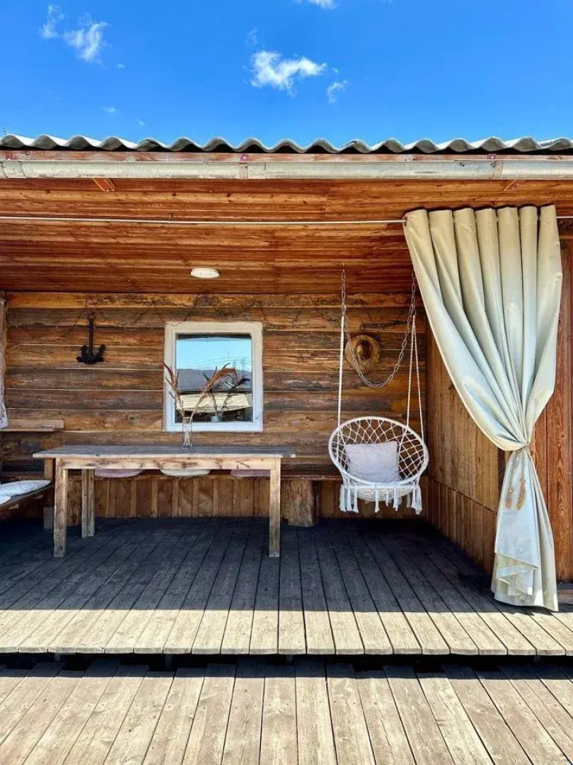 Частный дом Байкальский дворик на  Ангарской 17В