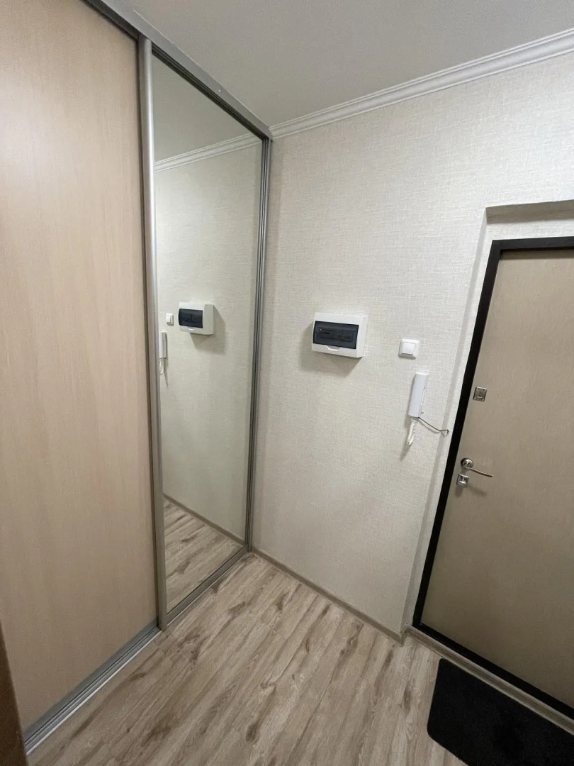 Апартаменты на Братьев Кашириных в Академ Риверсайд