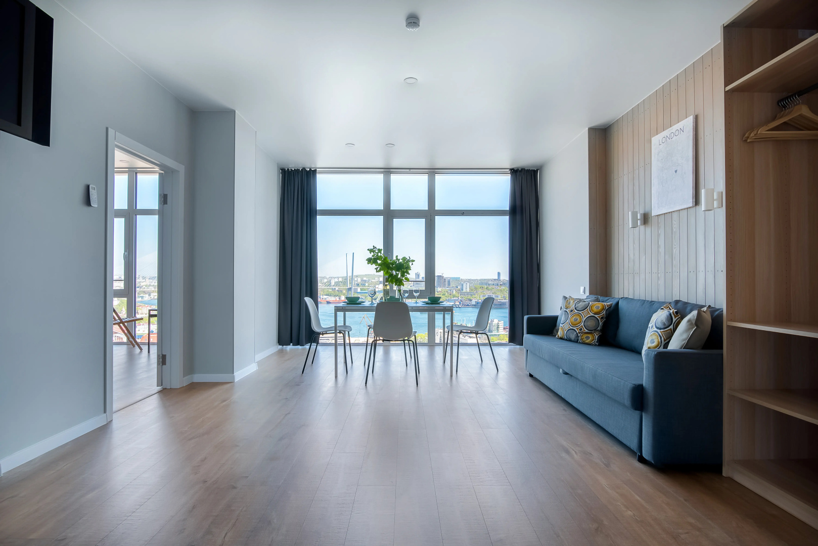 Апартаменты Представительский люкс London/Paris с видом на бухту и мосты by Panorama Suites Group