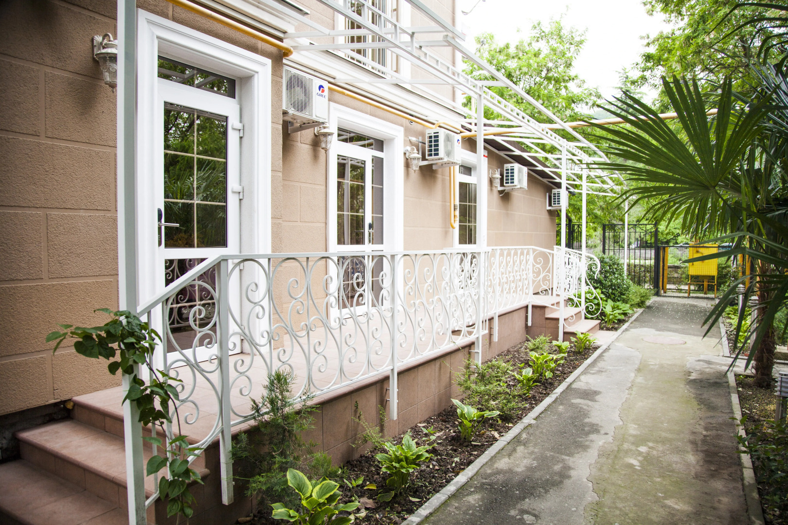 Отель Хоста Garden