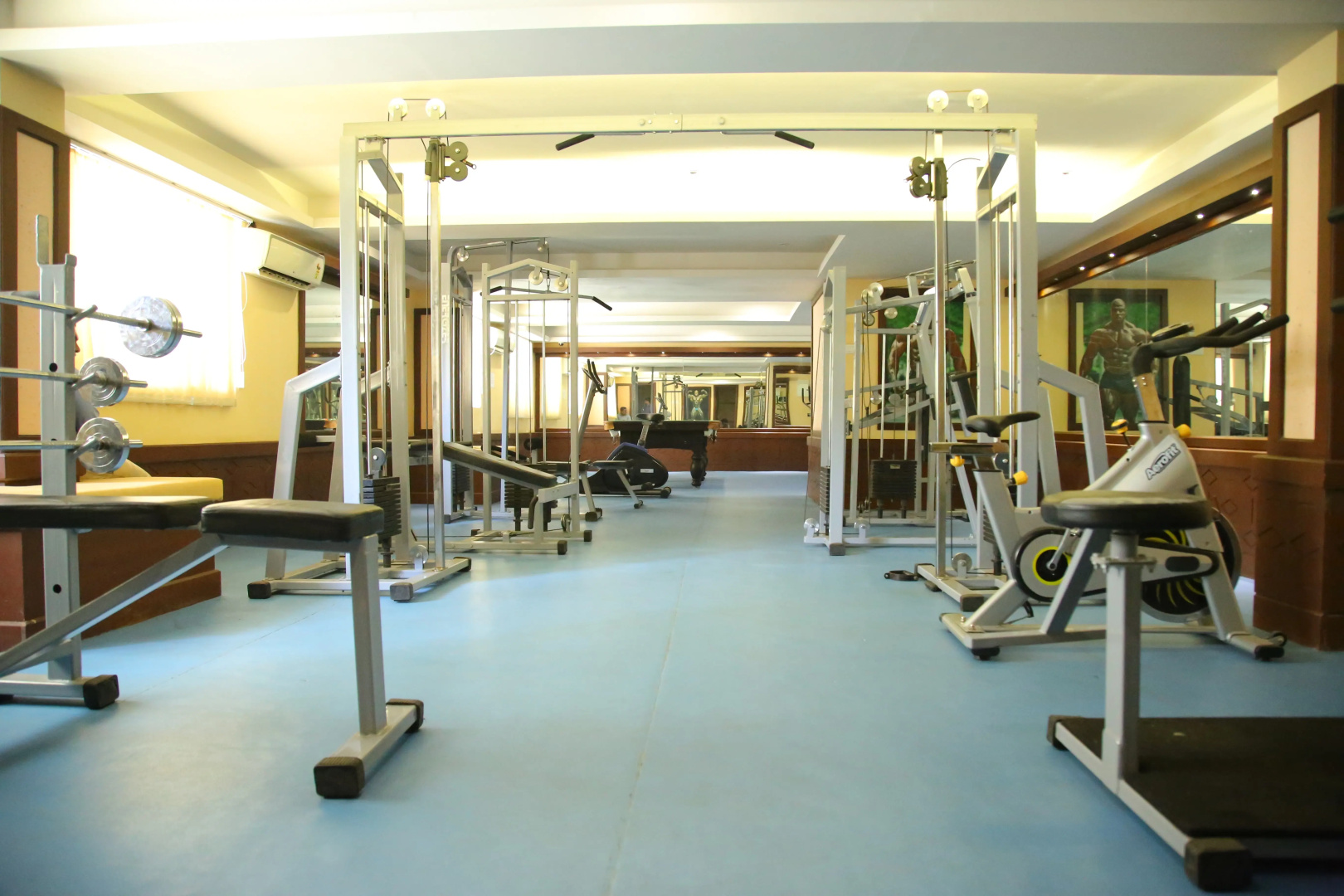 Отель Atlas Airport Apartments