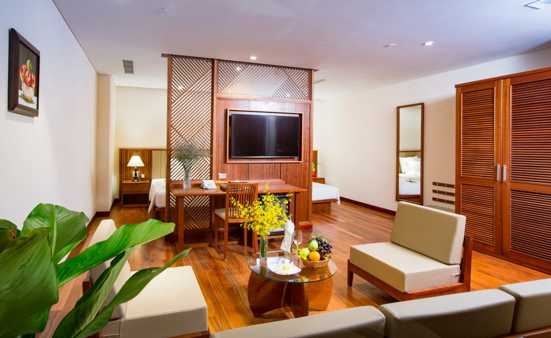 Отель Green Beach Nha Trang