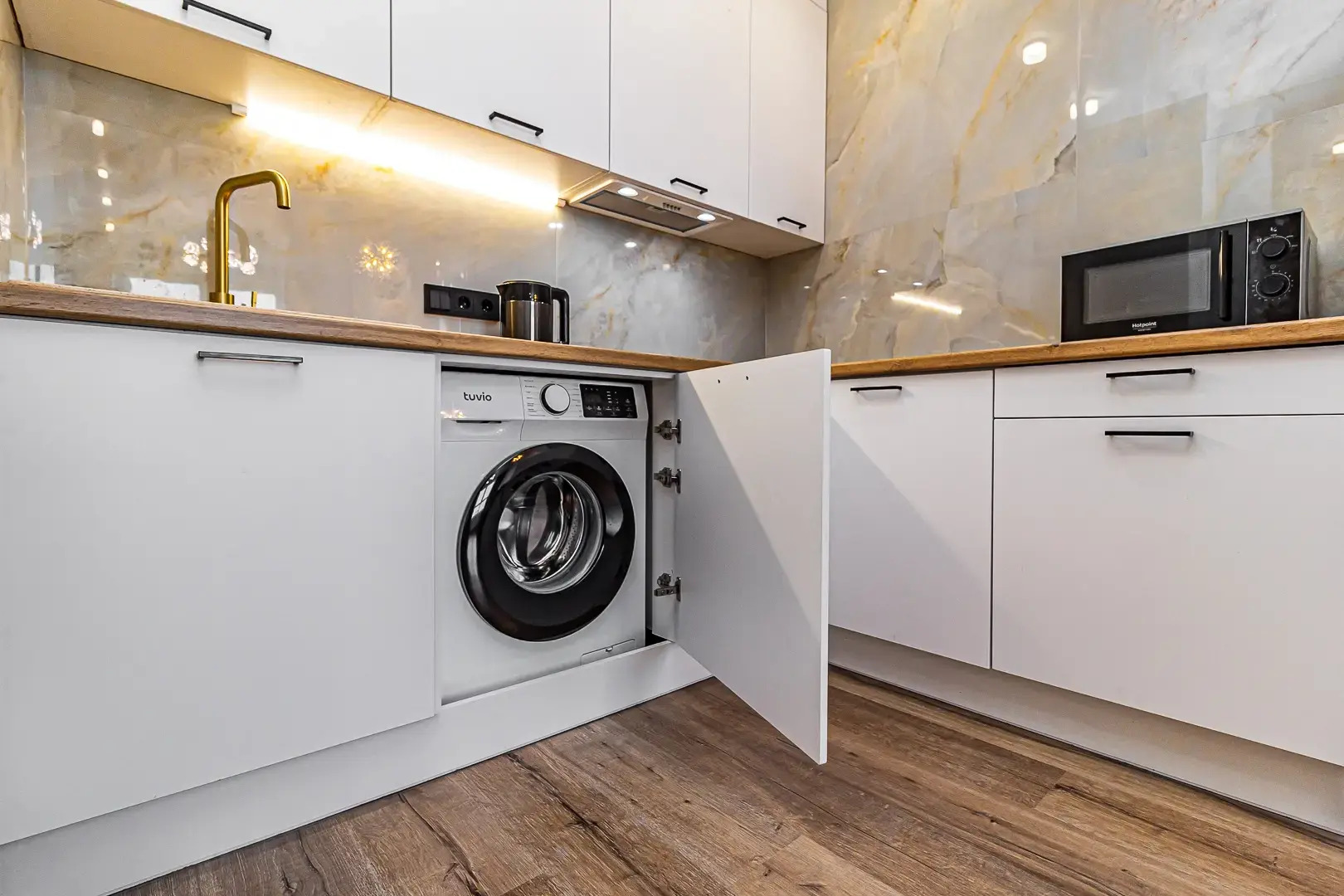 Квартира 2 Ночи на Улице Имени В.Н. Мачуги 166Б/1