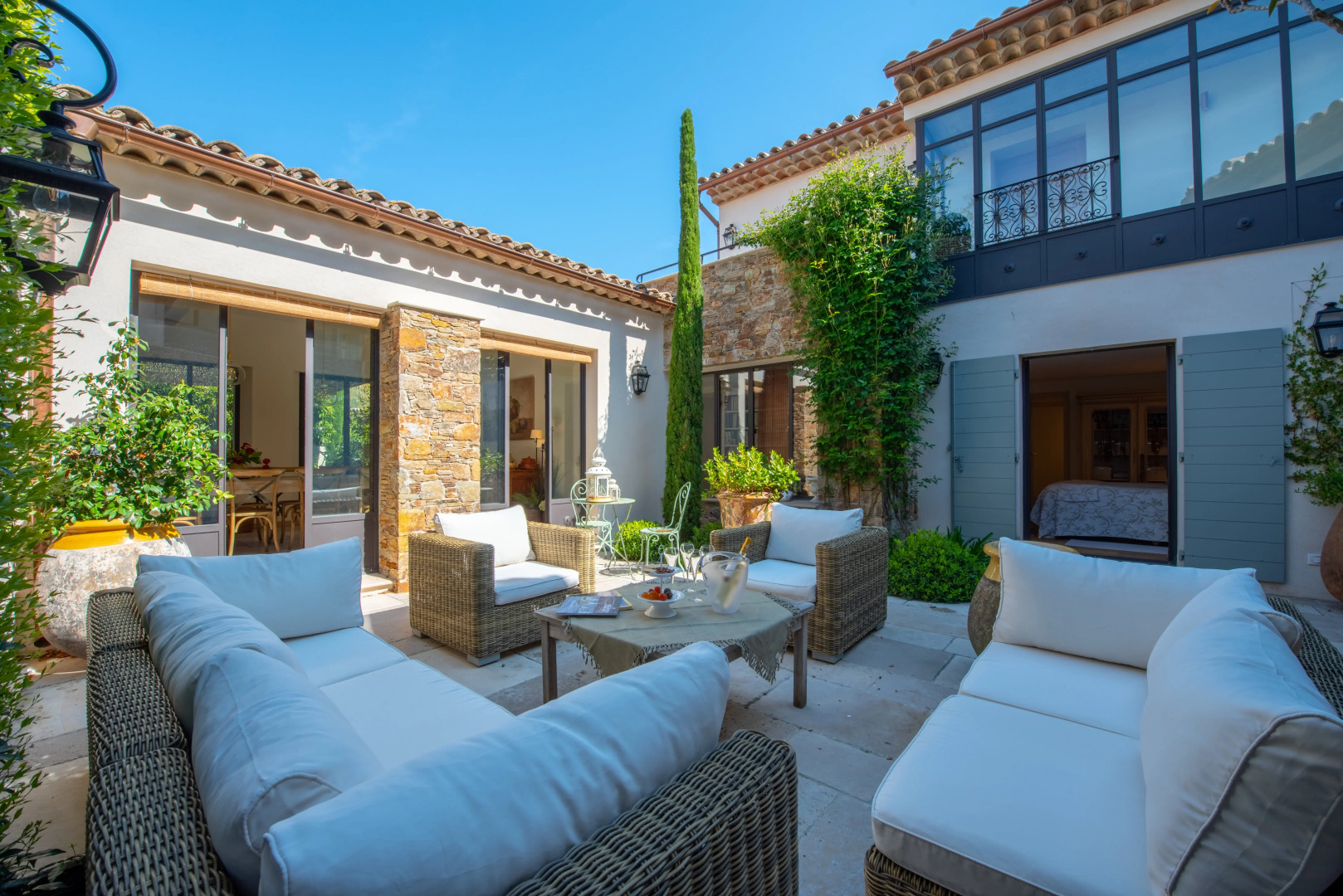 Гостевой Дом Auberge Des Maures