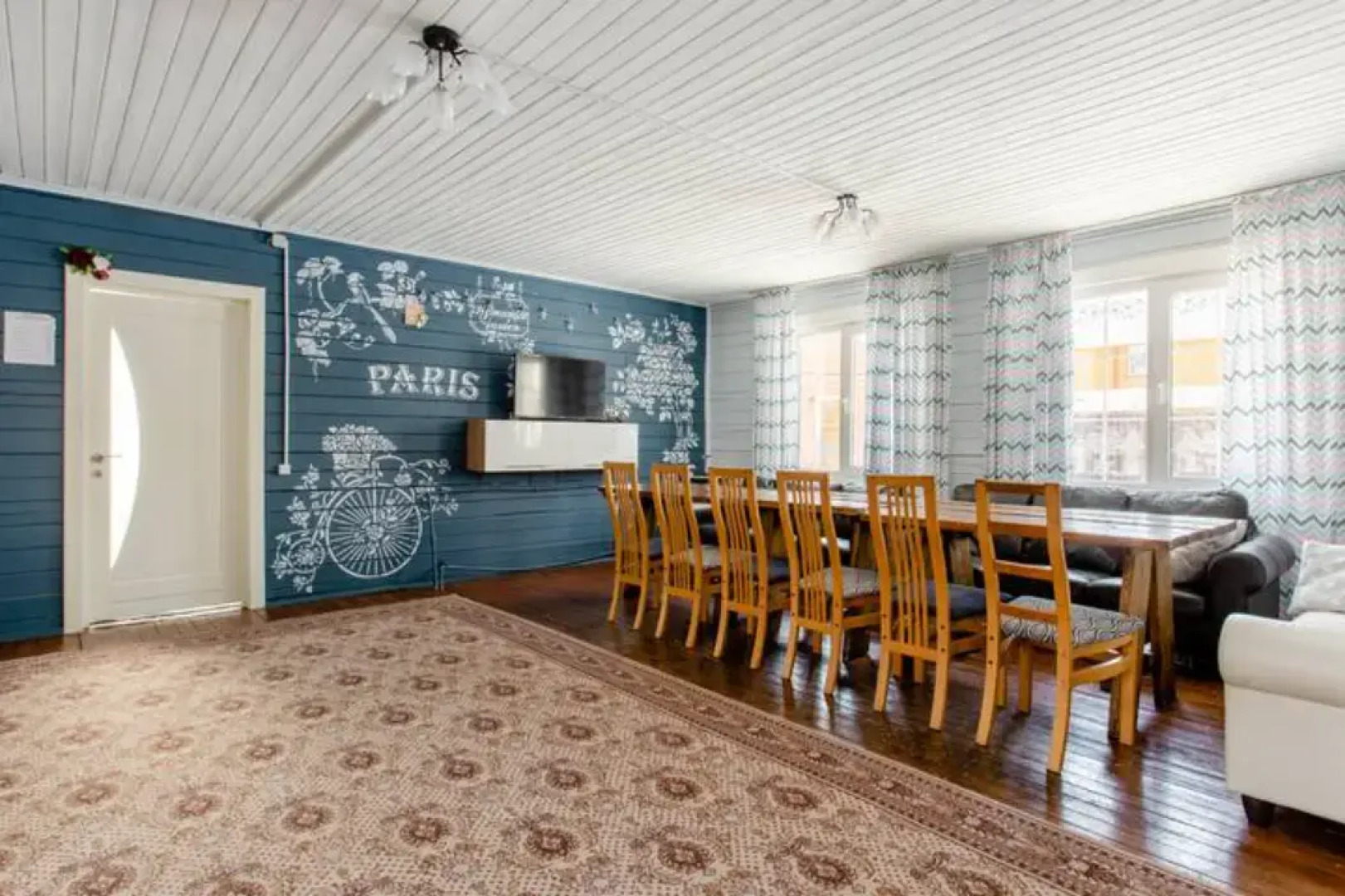 Гостевой дом PARIS