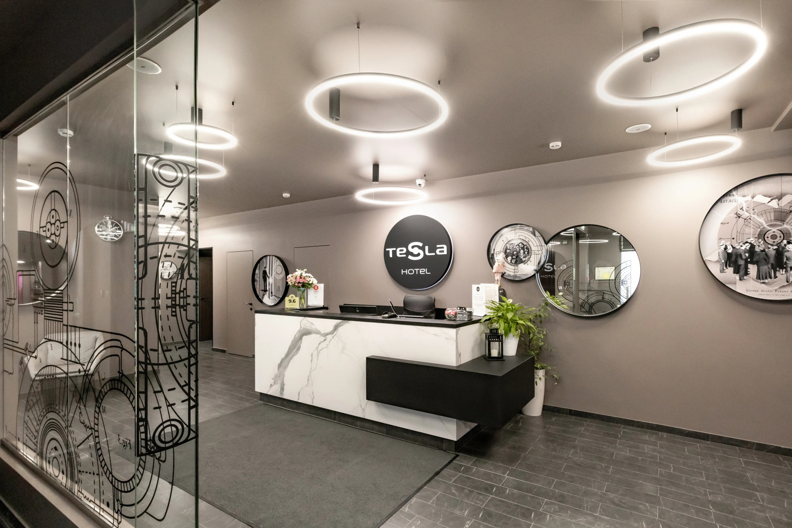 Отель Тесла