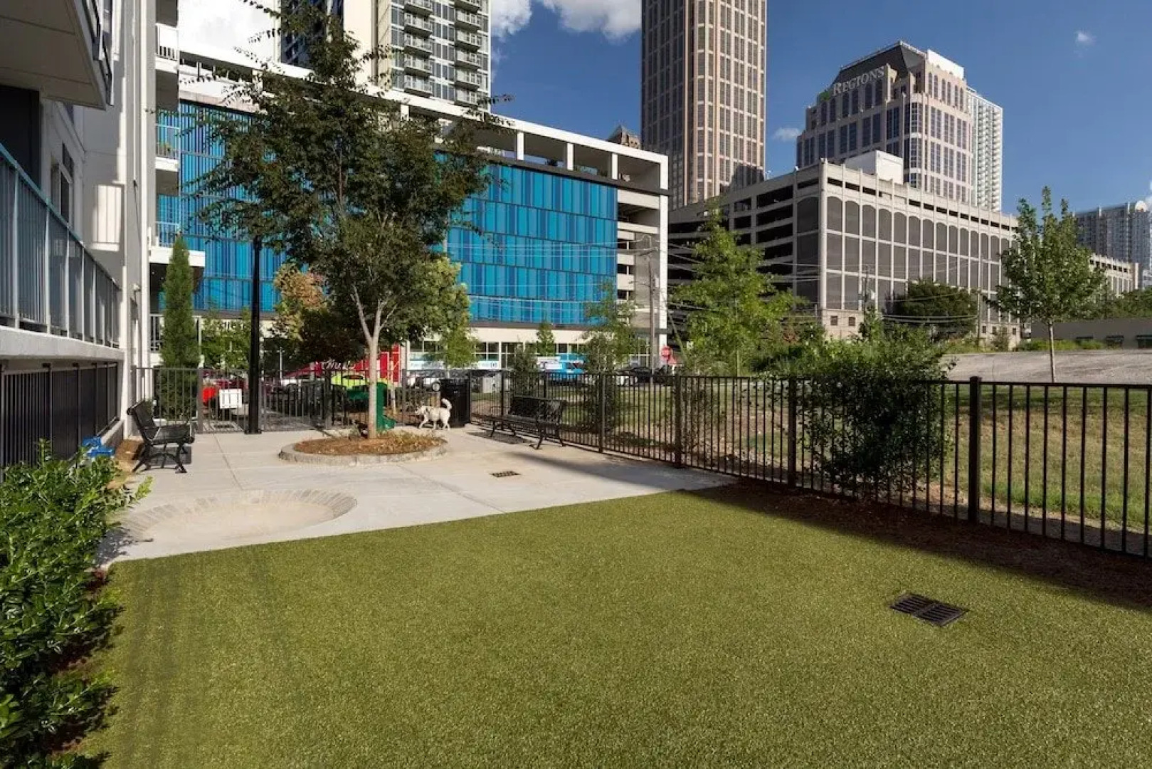 Апартаменты Spectacular Apartments by BCA Furnished