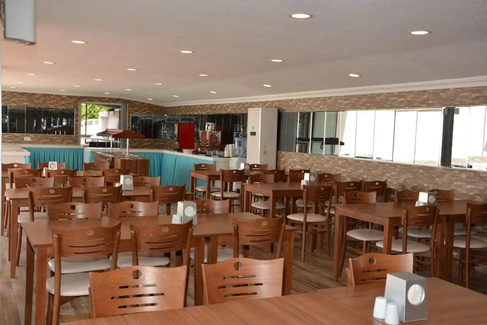 Отель Emily Rose