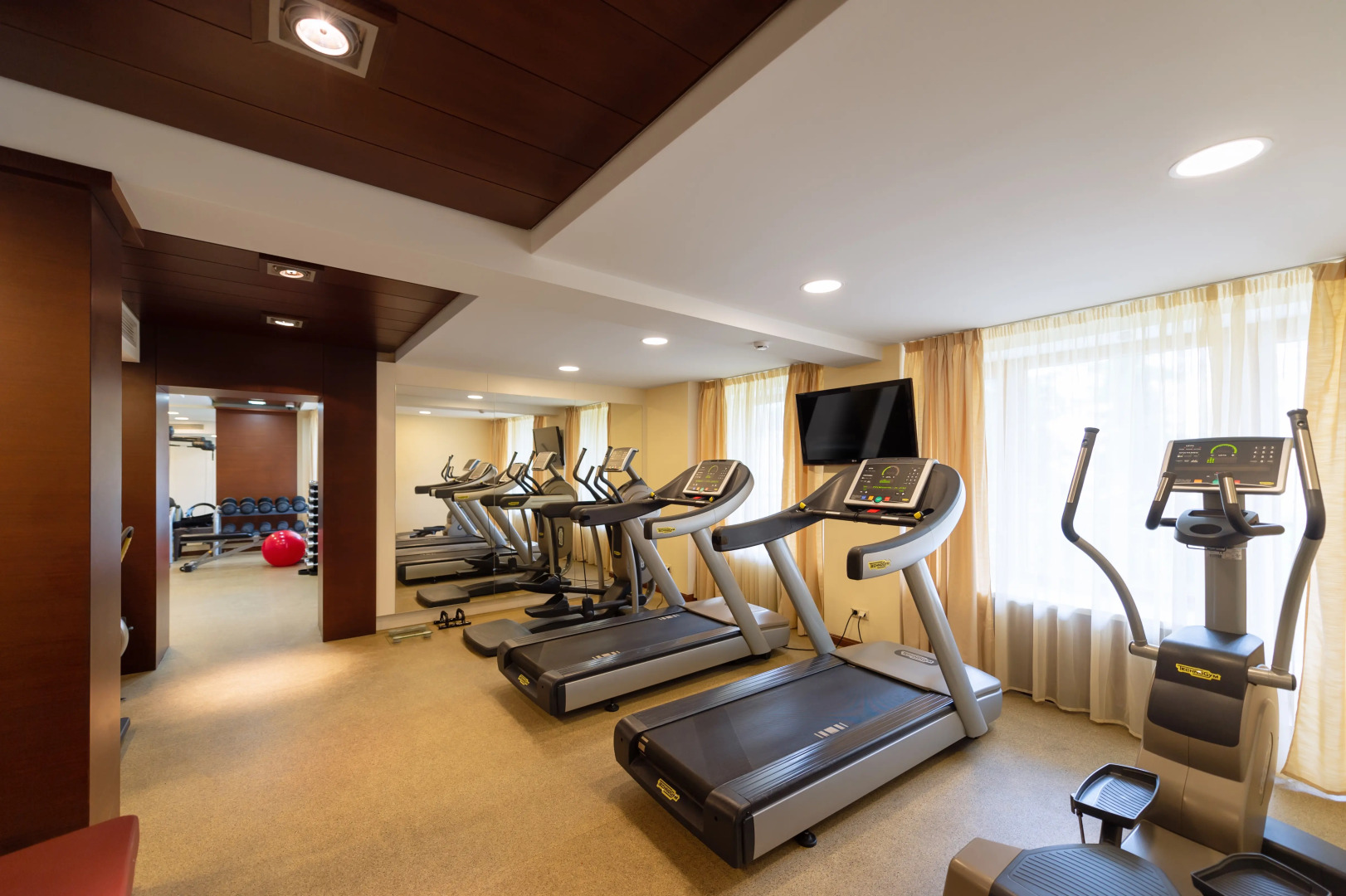 Отель M’Istra’L Hotel & SPA