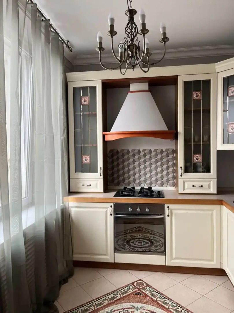 Квартира M.O.O.N APARTMENTS  Толе би Тулебаева кв 8 Центр