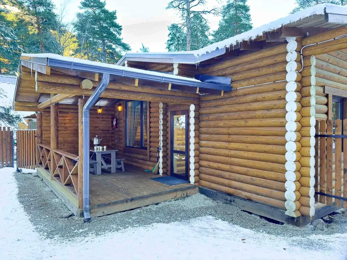 Частный дом У друзей сруб