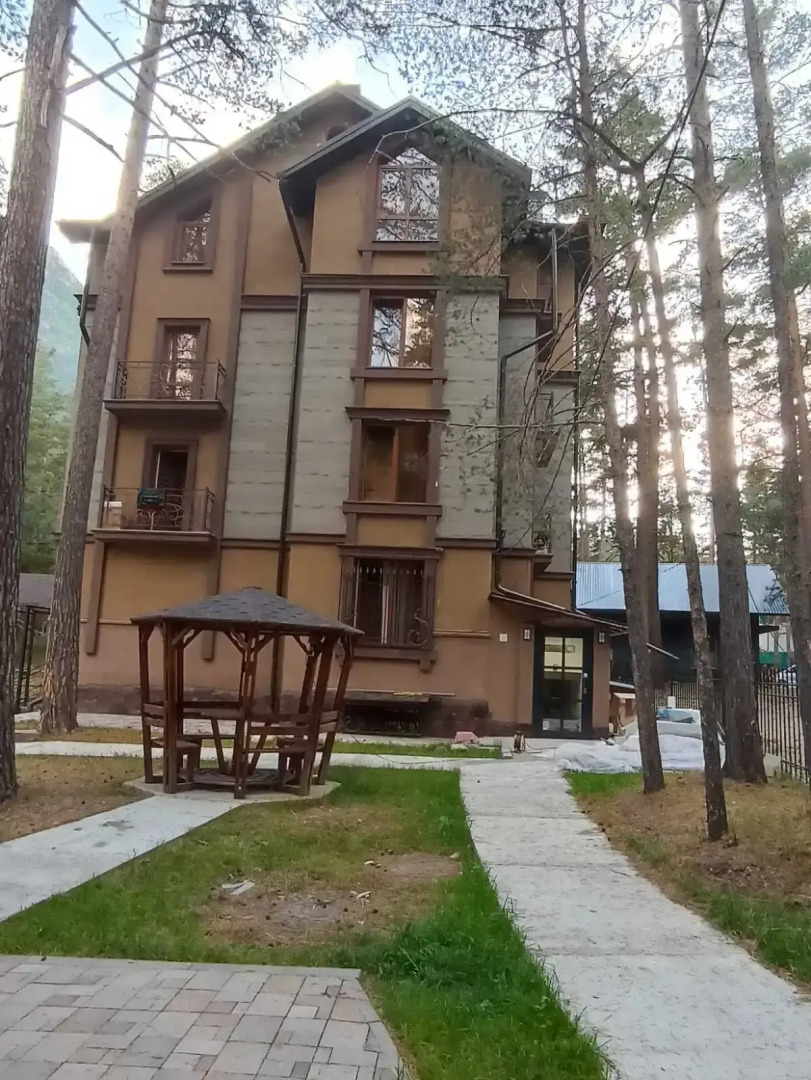 Апартаменты цокольный этаж номер 1