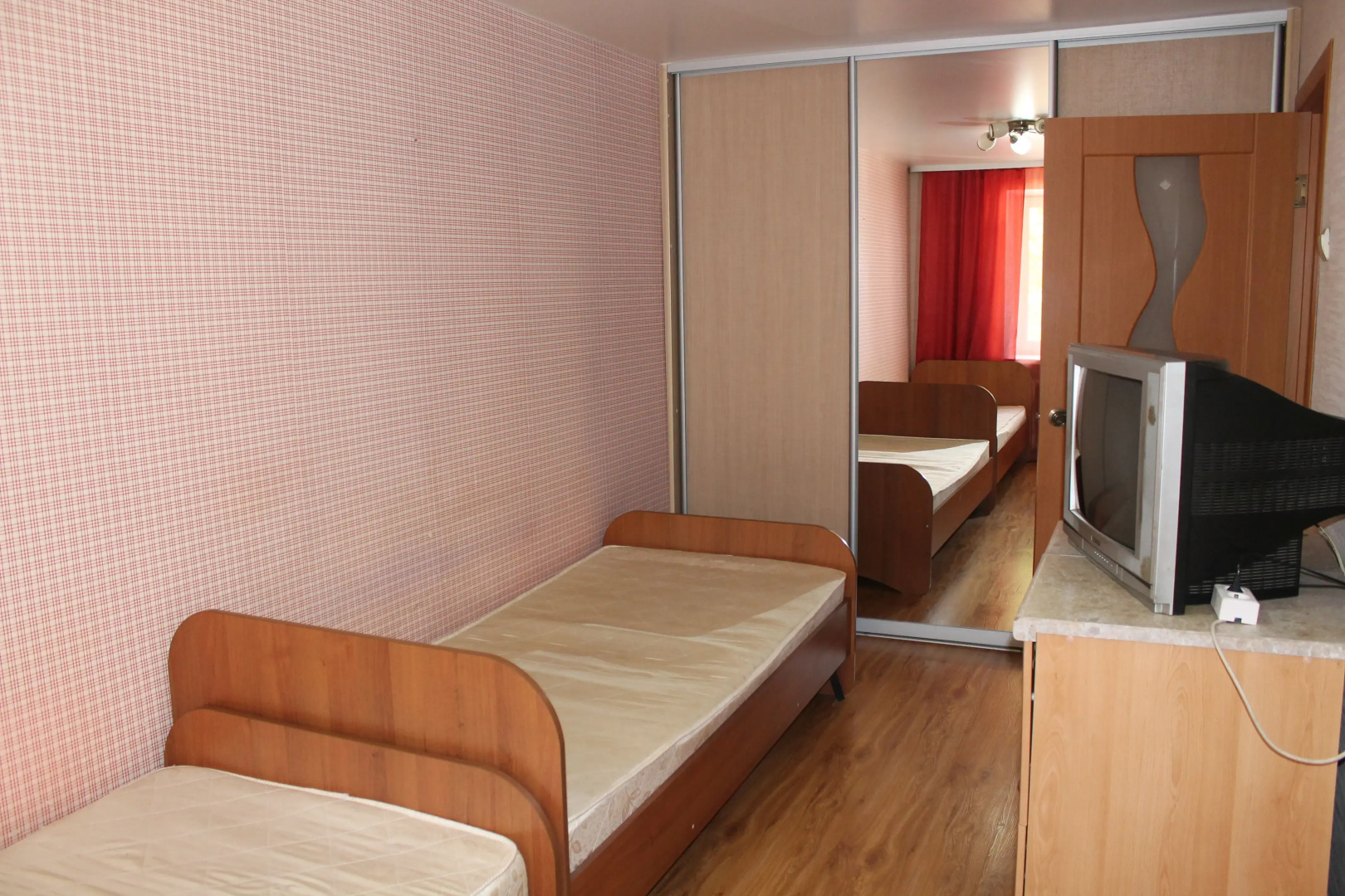 Апартаменты Квартира Двухкомнатная на Каляева 19