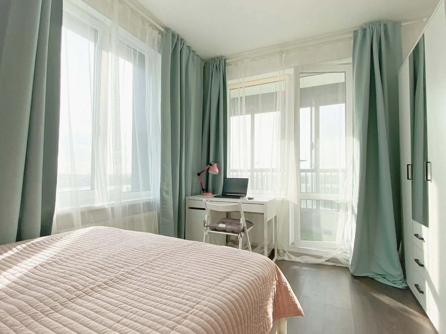 Квартира 1-комн на берегу Невы