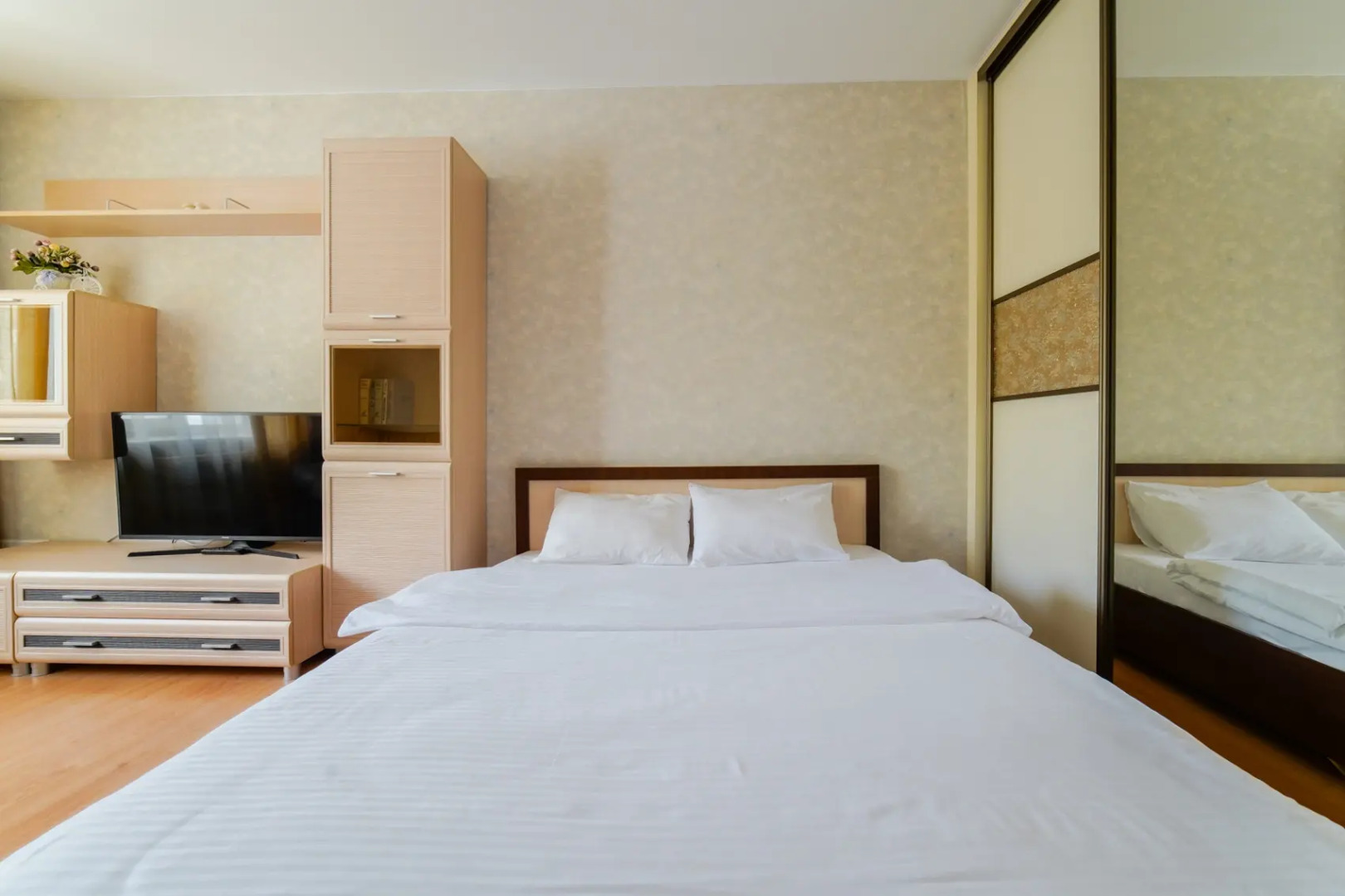 Апартаменты BelaTravel по адресу: Независимости, 52