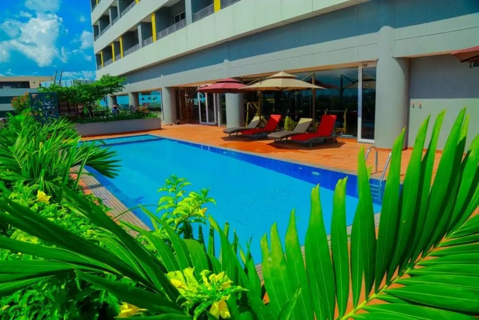 Отель King Jada Apartments & Hotel