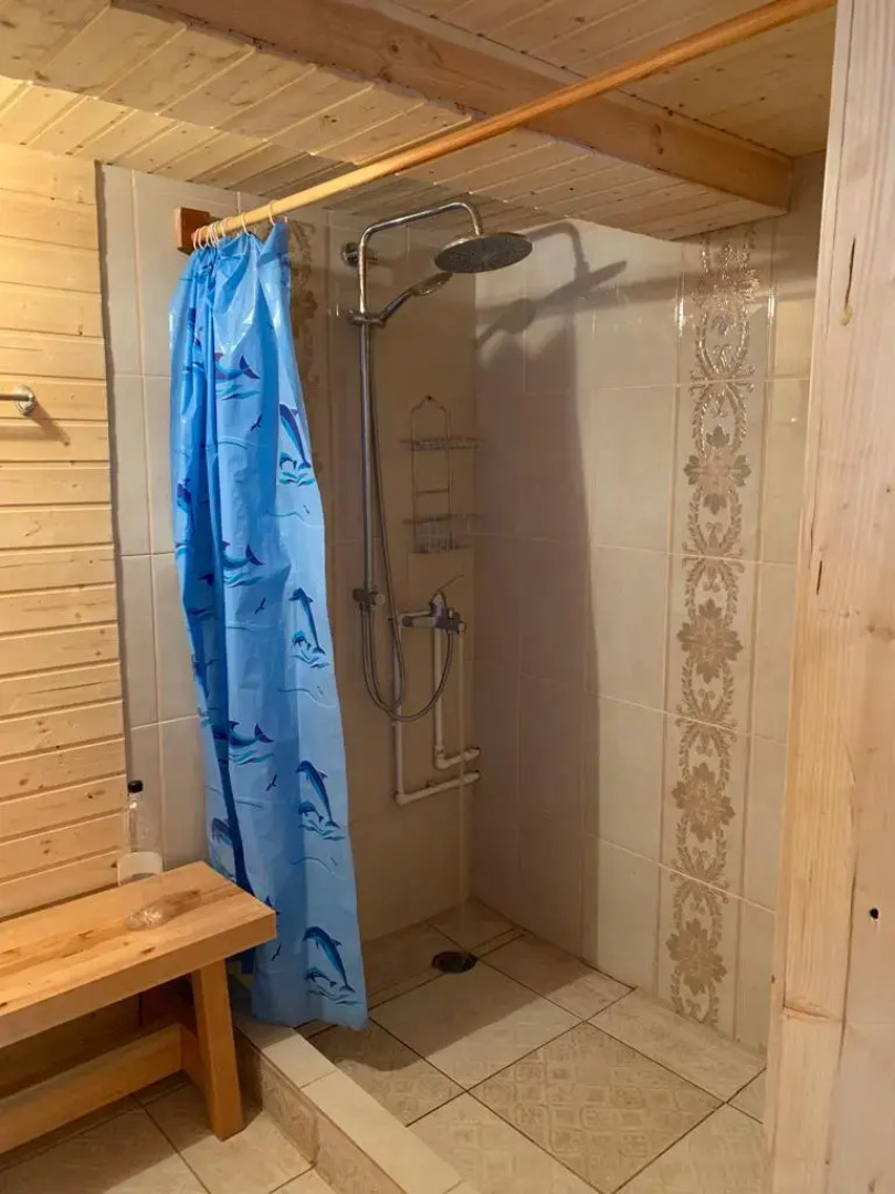 Бунгало Изба Пасечника трехместная. Хутор Медовый.