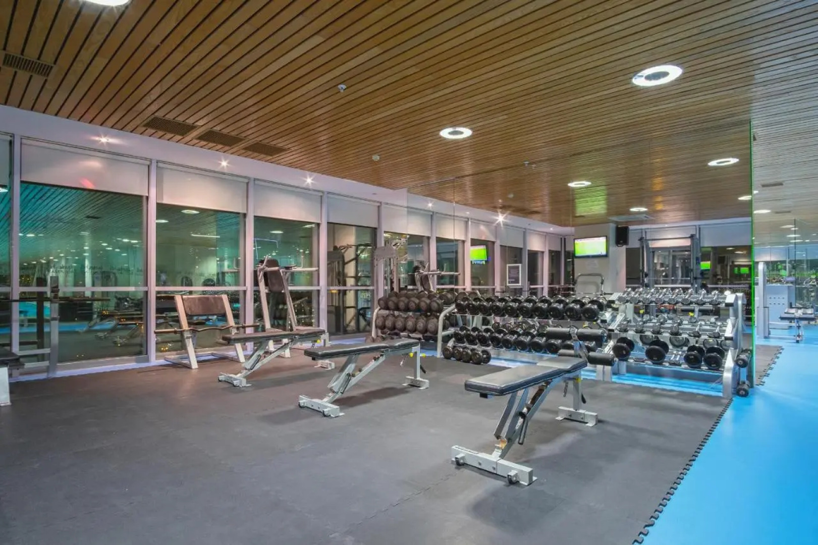 Отель Landmark Baku