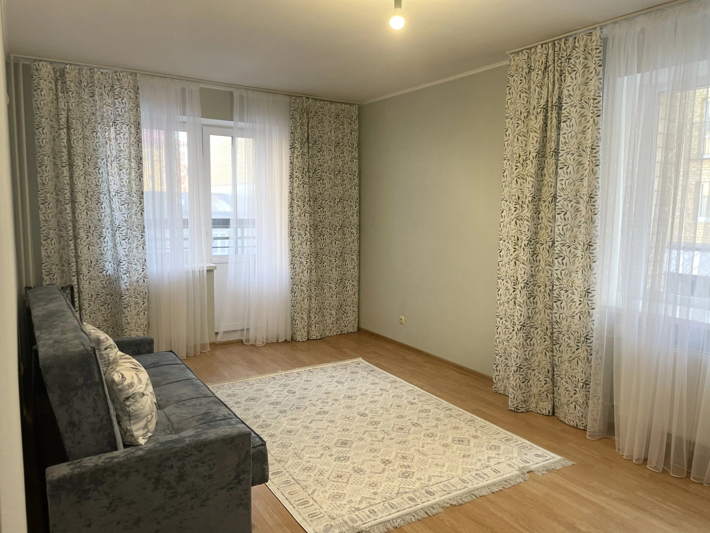 Квартира Просторная 2-комнатная квартира у реки Шоша на первой линии