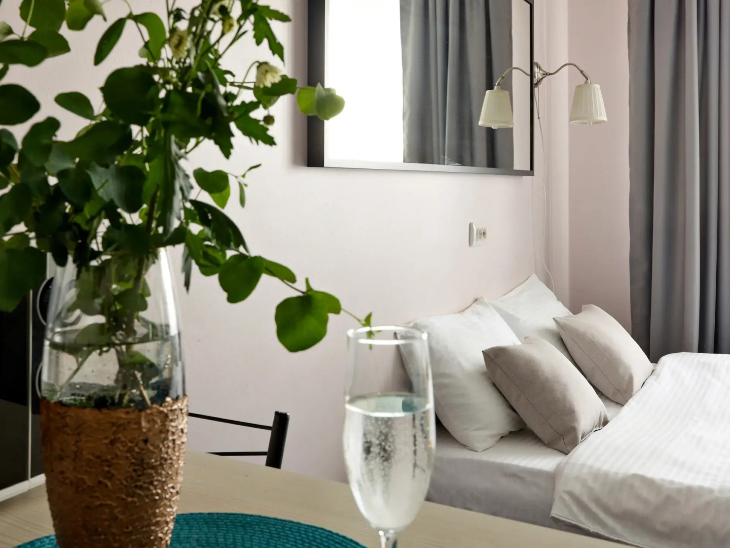 Квартира Студия Бирюза в 3 минутах пешком от метро Лесная