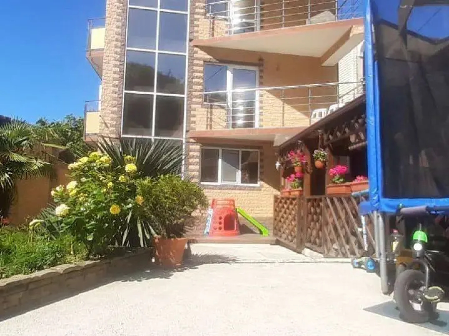 Гостевой дом Солнечный Лоо